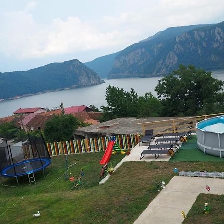 Casa De Vacanta Maga Dubova Luaran gambar