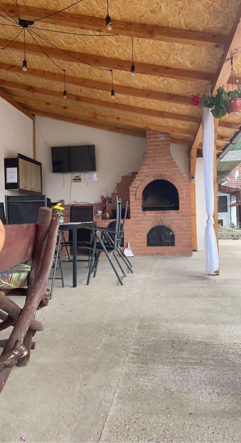 Casa De Vacanta Maga Dubova Luaran gambar